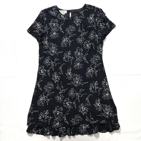 MAGGY London  Black Floral Mini Dress - Picture 1 of 7